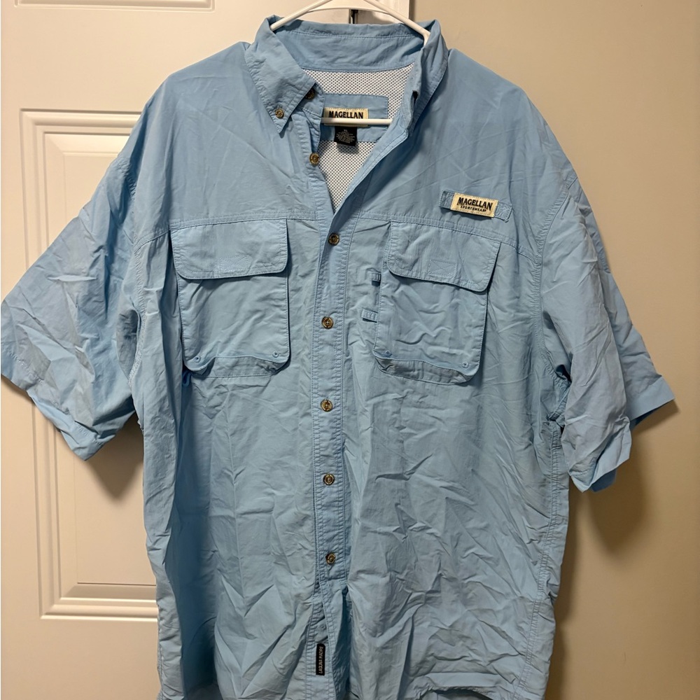 Magellan Outdoors Light Blue Casual Button Down Shirt